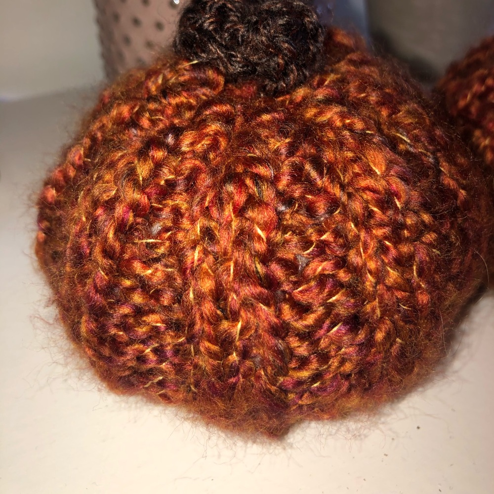 Mini knitted pumpkins - Picture 3 of 3